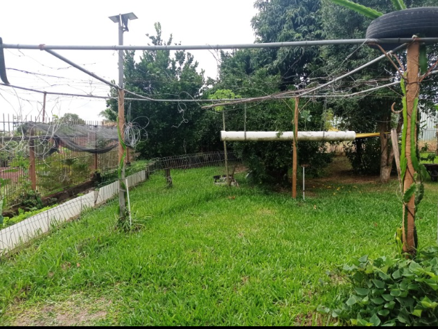 Casa no Parque Santa Fé com 4 dormitórios R. Lola de Oliveira Porto Alegre - 