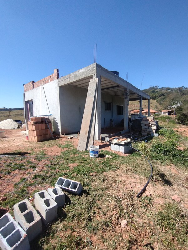 Casa semiconstruída à venda no Bairro Alto  Igaratá - 