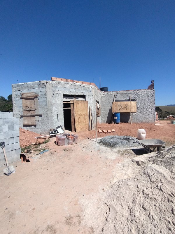 Casa semiconstruída à venda no Bairro Alto  Igaratá - 