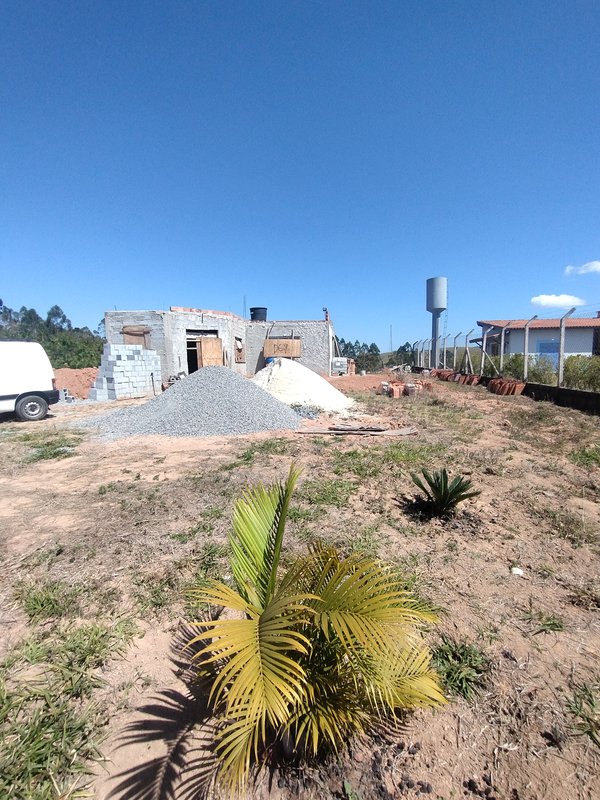 Casa semiconstruída à venda no Bairro Alto  Igaratá - 