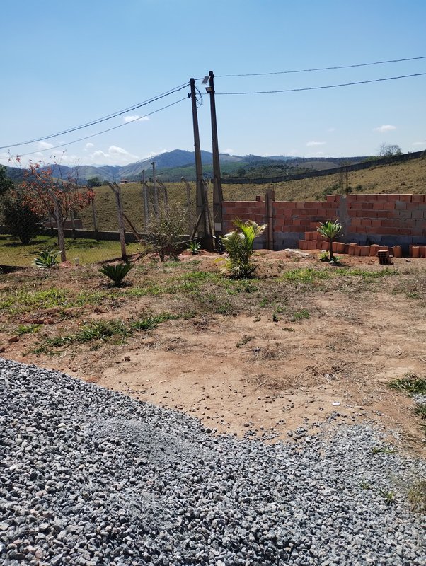 Casa semiconstruída à venda no Bairro Alto  Igaratá - 