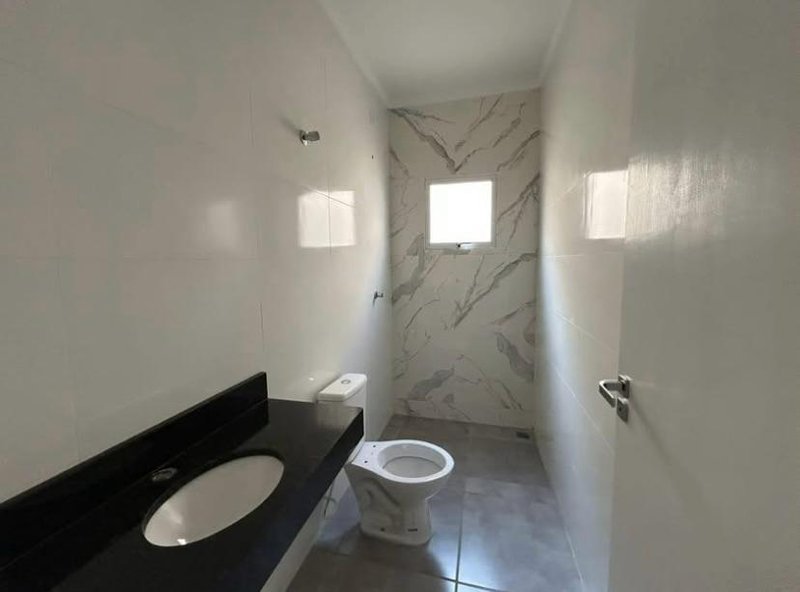 🏡 Casa à Venda no bairro morro do Algodão  Caraguatatuba - 