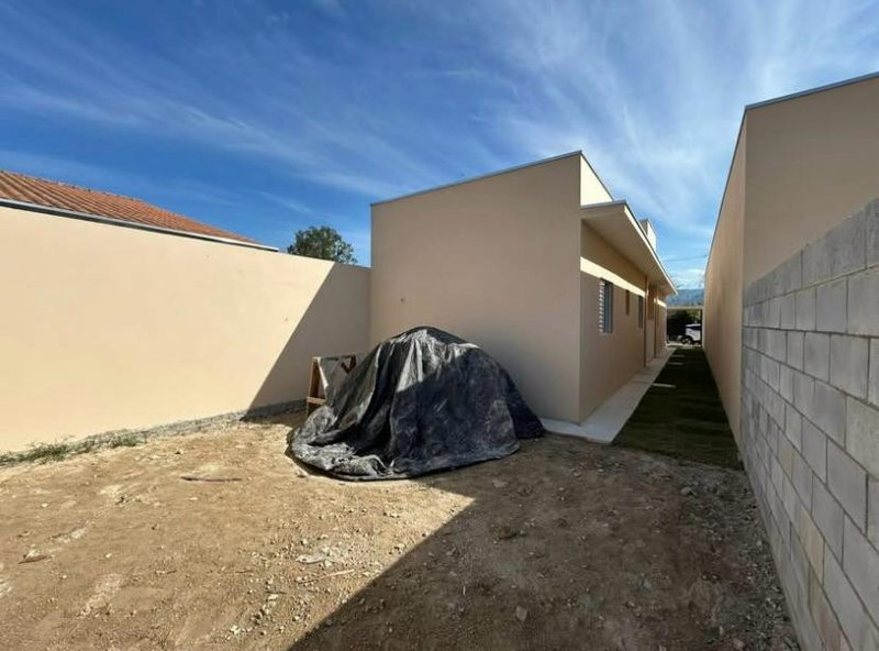 🏡 Casa à Venda no bairro morro do Algodão  Caraguatatuba - 