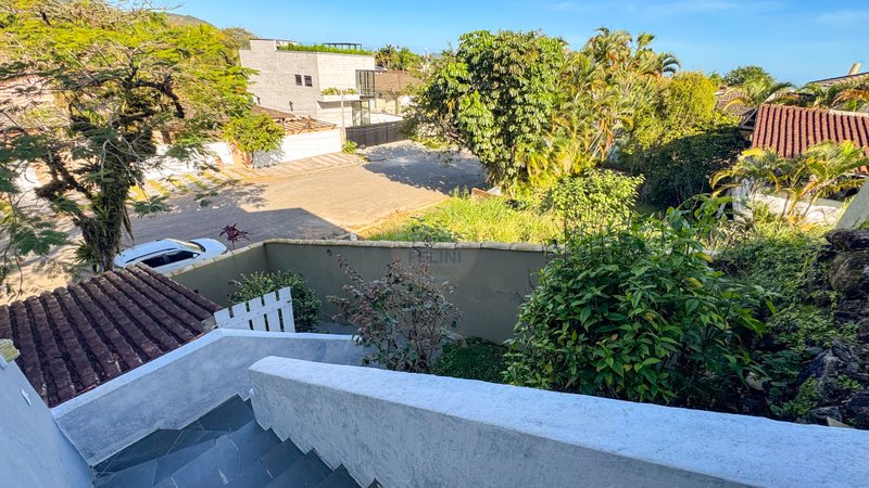 Casa em Juquehy com vista para o mar - LOCAÇÃO ANUAL OU DIÁRIA  São Sebastião - 