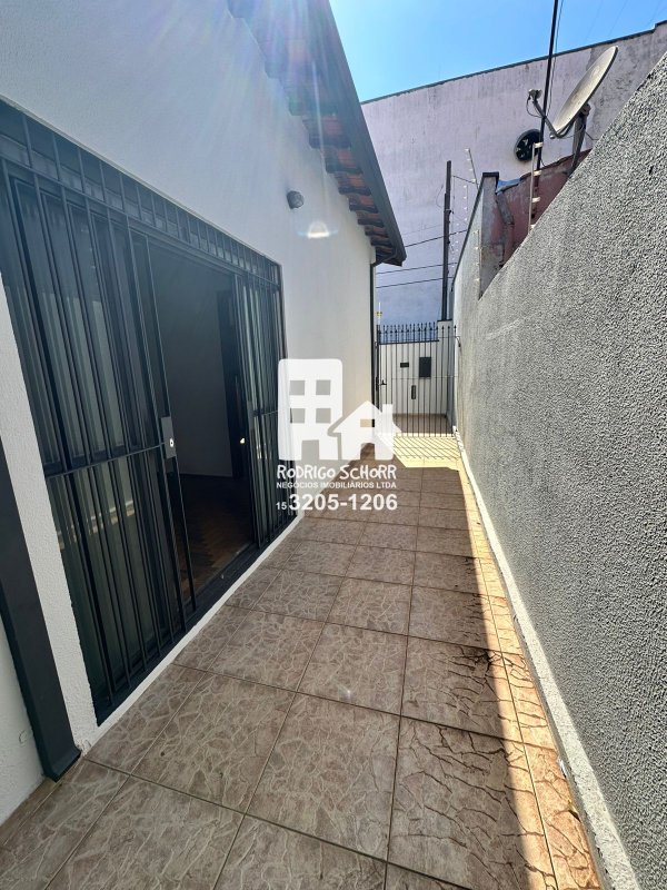 🏡 Locação – Residência com 3 quartos no Centro próximo a COOP do centro -  UNIMED  Tatuí - 