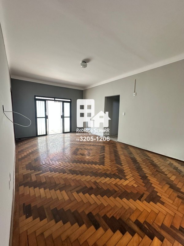 🏡 Locação – Residência com 3 quartos no Centro próximo a COOP do centro -  UNIMED  Tatuí - 