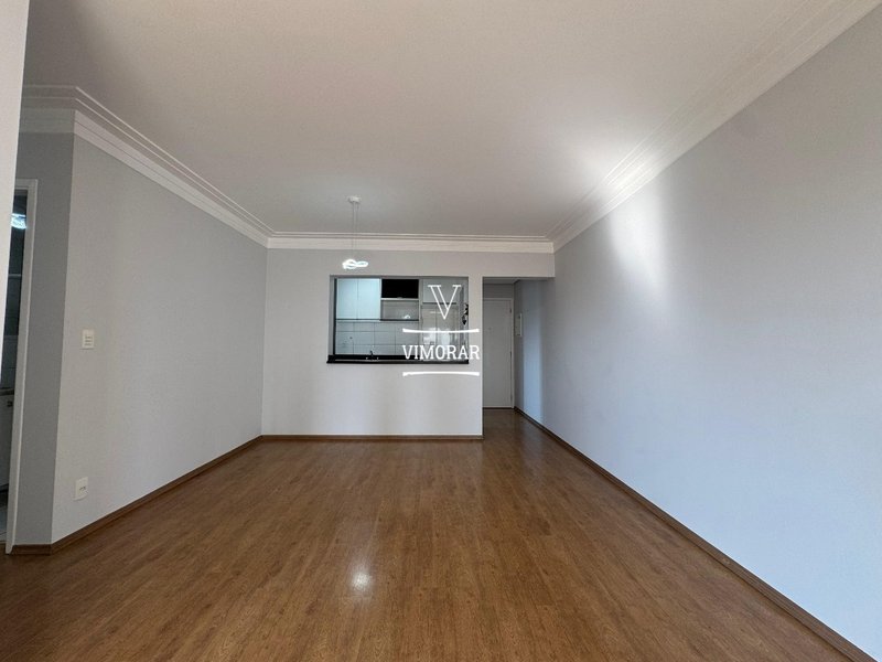 Apartamento 3 dormitórios sendo 1 suíte + 1 vaga de garagem  Guarulhos - 