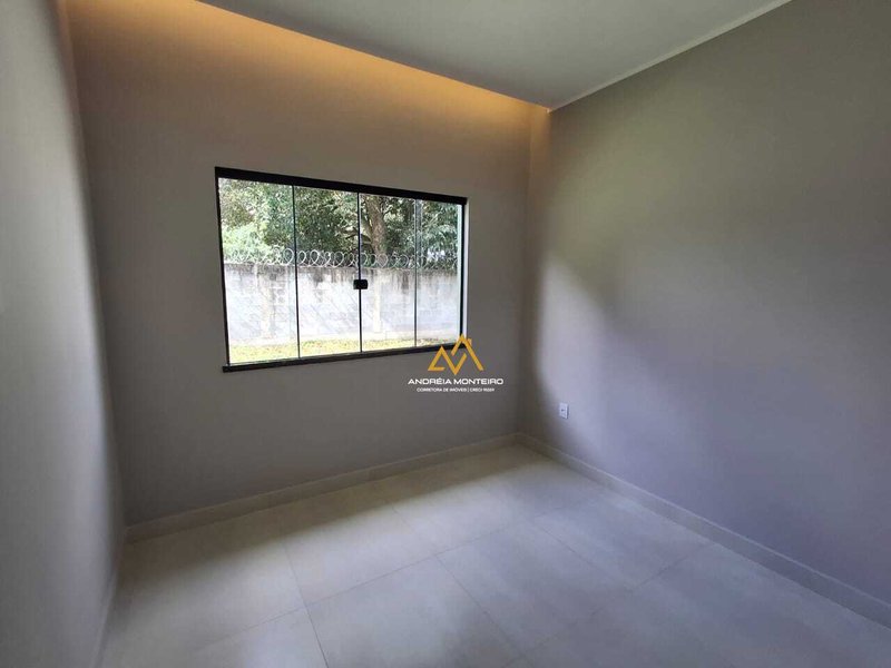 Casa à Venda com 3 quartos e 121m² por R$ 670.000,00 - São José de Imbassaí - Maricá R. João Da Cunha Abreu Maricá - 