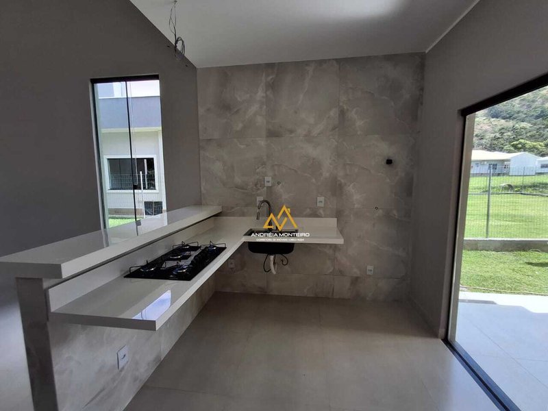 Casa à Venda com 3 quartos e 121m² por R$ 670.000,00 - São José de Imbassaí - Maricá R. João Da Cunha Abreu Maricá - 