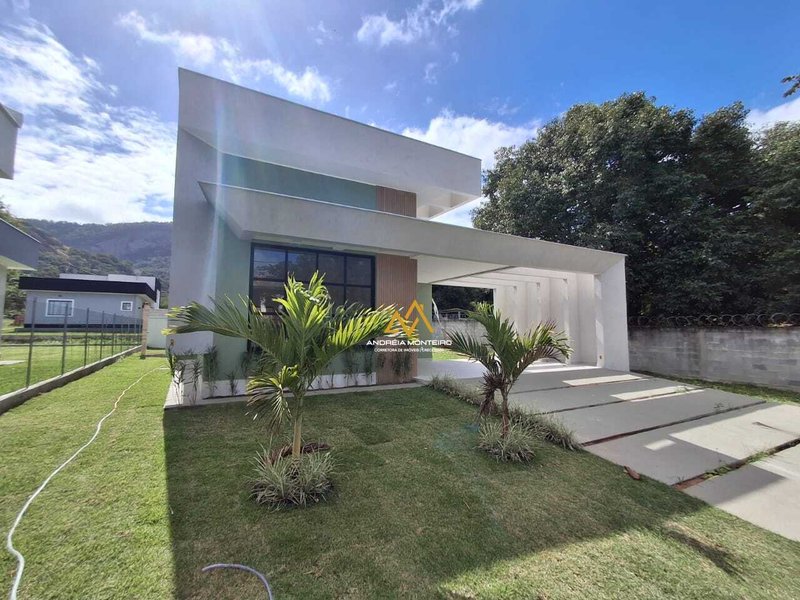 Casa à Venda com 3 quartos e 121m² por R$ 670.000,00 - São José de Imbassaí - Maricá R. João Da Cunha Abreu Maricá - 