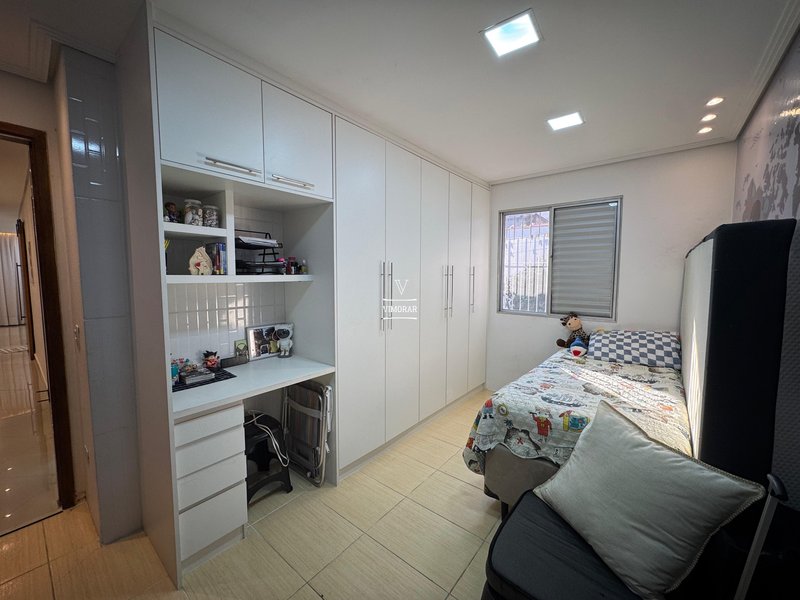 Casa térrea 2 dormitórios + 2 vagas de garagem  Guarulhos - 