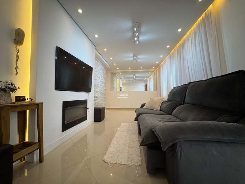 Casa térrea 2 dormitórios + 2 vagas de garagem  Guarulhos - 
