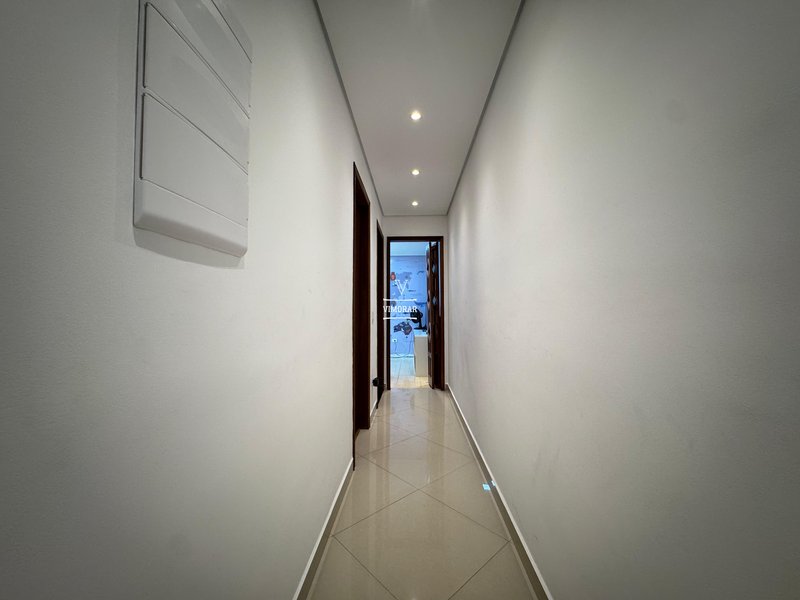 Casa térrea 2 dormitórios + 2 vagas de garagem  Guarulhos - 