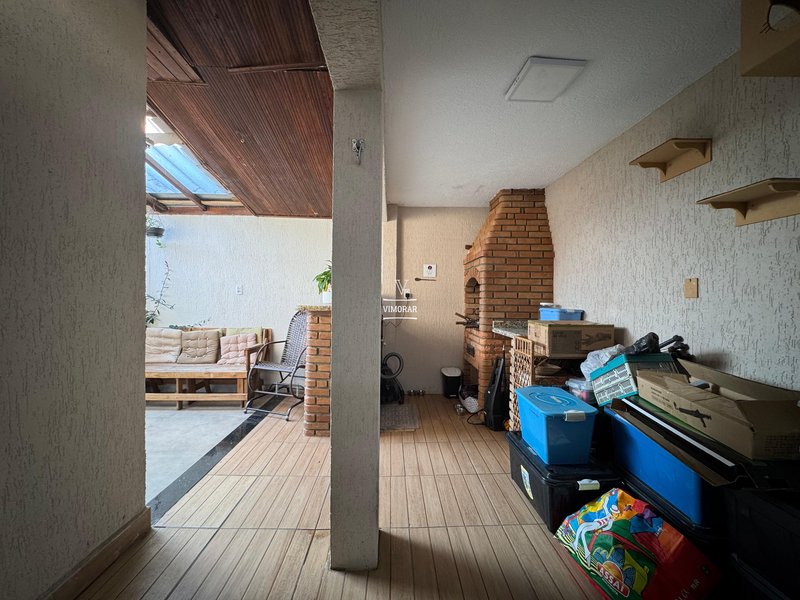 Casa térrea 2 dormitórios + 2 vagas de garagem  Guarulhos - 
