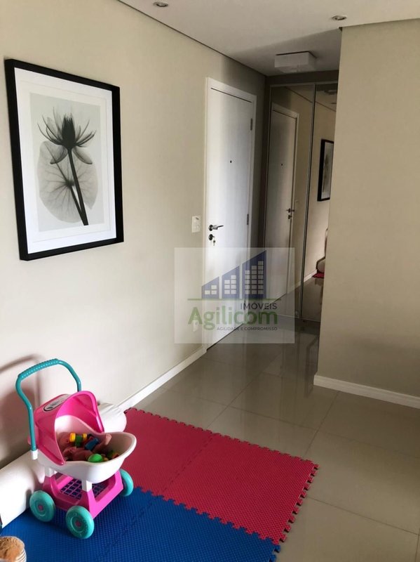 APARTAMENTO À VENDA EM CHÁCARA SANTO ÂNTONIO COM 3 DORMITÓRIOS E 1 VAGA DE GARAGEM Avenida Doutor Mário Vilas Boas Rodrigues São Paulo - 