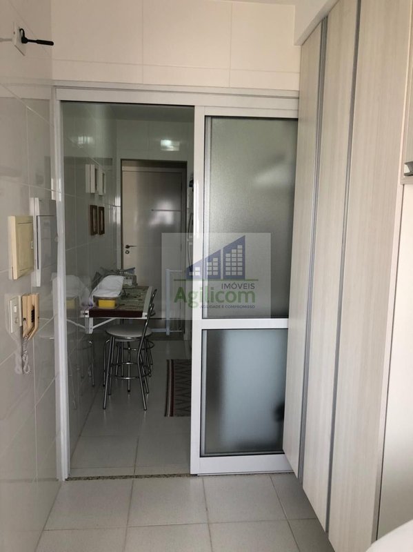 APARTAMENTO À VENDA EM CHÁCARA SANTO ÂNTONIO COM 3 DORMITÓRIOS E 1 VAGA DE GARAGEM Avenida Doutor Mário Vilas Boas Rodrigues São Paulo - 