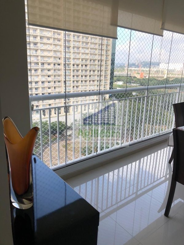 APARTAMENTO À VENDA EM CHÁCARA SANTO ÂNTONIO COM 3 DORMITÓRIOS E 1 VAGA DE GARAGEM Avenida Doutor Mário Vilas Boas Rodrigues São Paulo - 