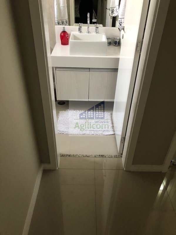 APARTAMENTO À VENDA EM CHÁCARA SANTO ÂNTONIO COM 3 DORMITÓRIOS E 1 VAGA DE GARAGEM Avenida Doutor Mário Vilas Boas Rodrigues São Paulo - 