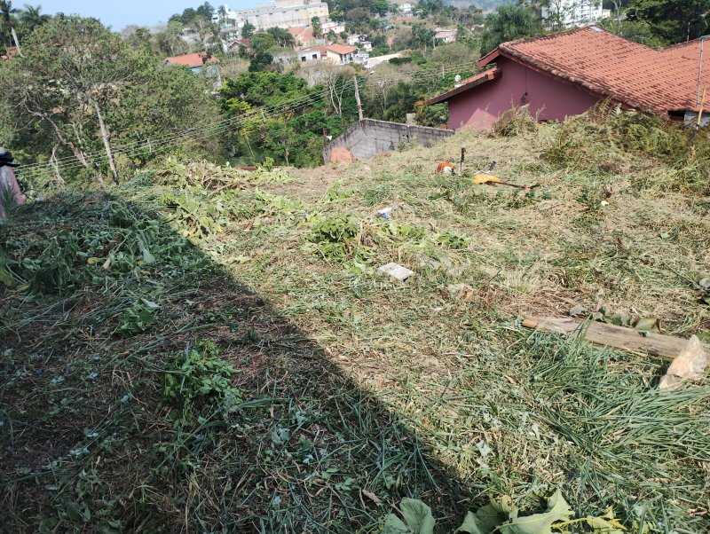 Terreno com boa topografia à venda no Jardim Rosa Helena  Igaratá - 