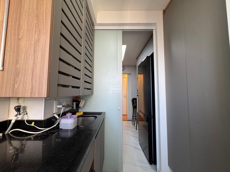Apartamento 3 dormitórios sendo 1 suíte + 2 vagas de garagem  Guarulhos - 