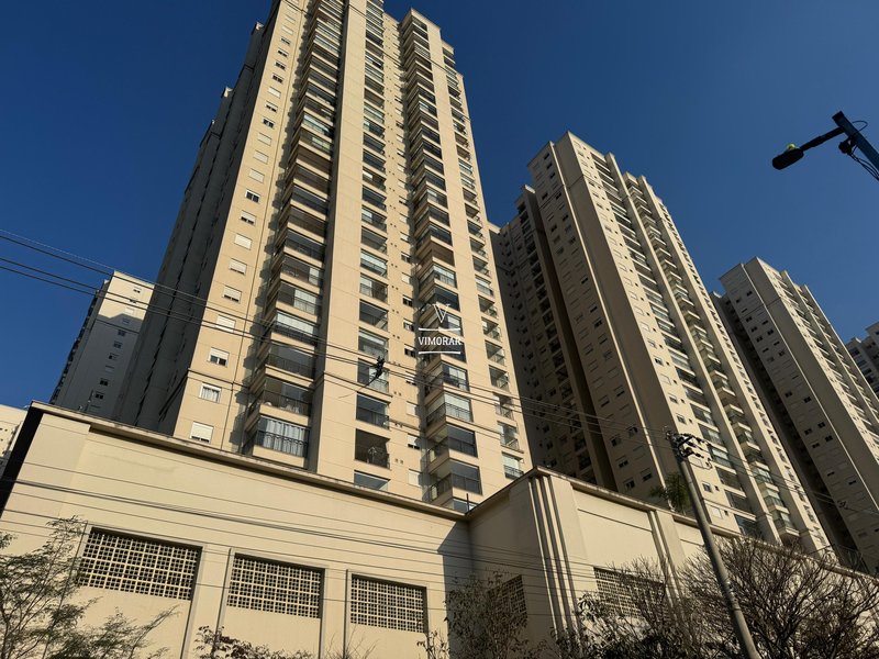 Apartamento 3 dormitórios sendo 1 suíte + 2 vagas de garagem  Guarulhos - 