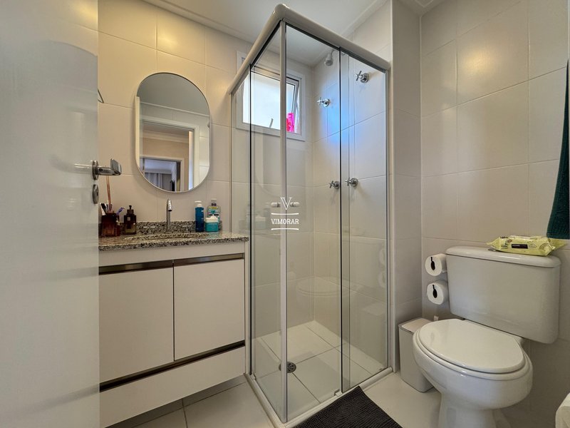 Apartamento 3 dormitórios sendo 1 suíte + 2 vagas de garagem  Guarulhos - 
