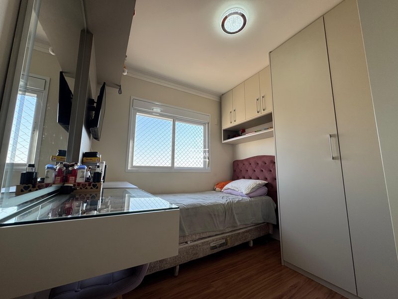 Apartamento 3 dormitórios sendo 1 suíte + 2 vagas de garagem  Guarulhos - 