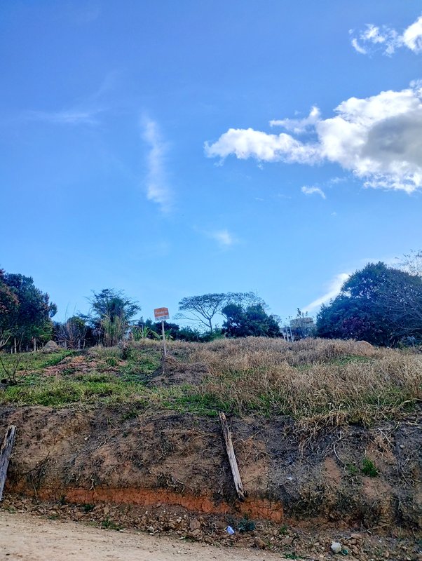 Terreno com boa topografia à venda no Parque Alpina  Igaratá - 