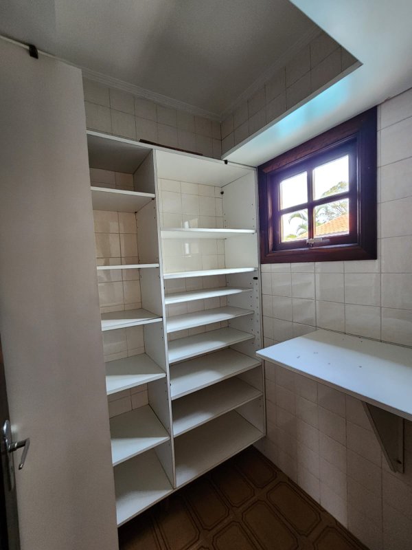 Casa à venda em condomínio fechado Rua Turquesa Jandira - 