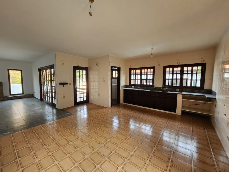 Casa à venda em condomínio fechado Rua Turquesa Jandira - 