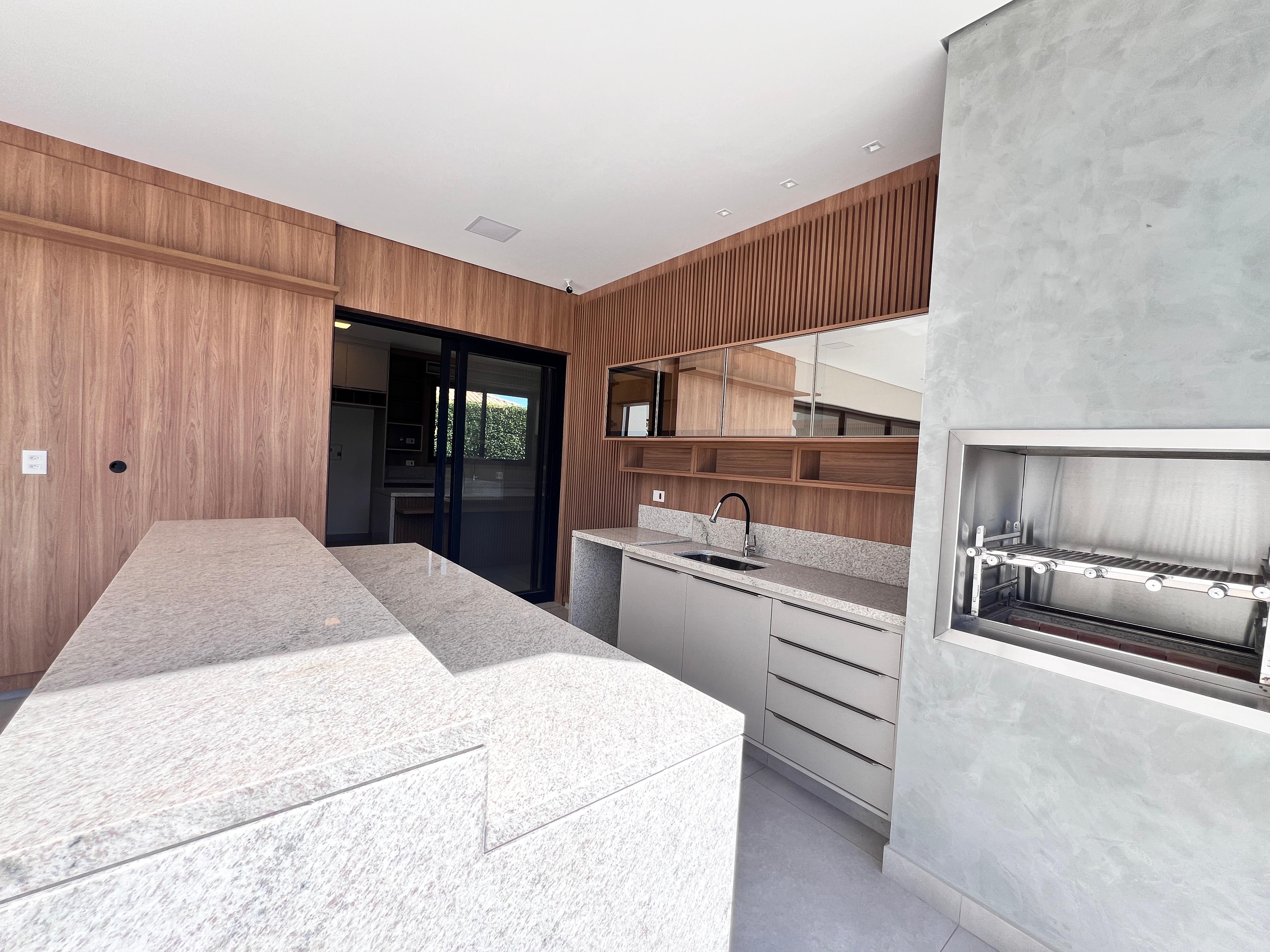 Casa com 4 dormit&oacute;rios &agrave; venda,504 m&sup2; - Condom&iacute;nio Lago Azul Golfe Clube - Ara&ccedil;oiaba - SP Rodovia Raposo Tavares Araçoiaba da Serra - 