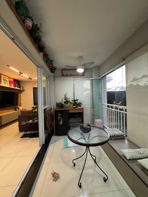 APARTAMENTO Á VENDA - 100m² - 3 DORMITÓRIOS (1 SUÍTE) - 3 BANHEIROS - 2 VAGAS Avenida Marquês de São Vicente São Paulo - 