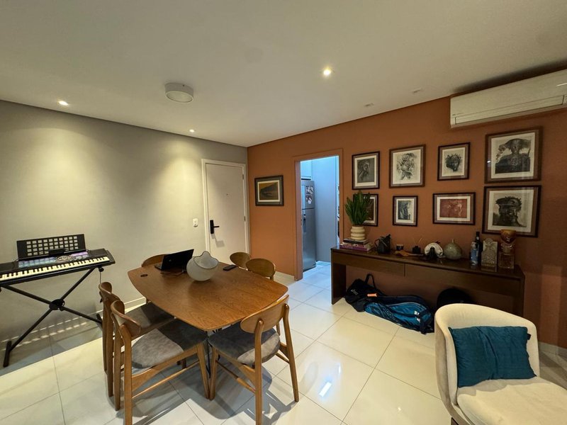 APARTAMENTO Á VENDA - 100m² - 3 DORMITÓRIOS (1 SUÍTE) - 3 BANHEIROS - 2 VAGAS Avenida Marquês de São Vicente São Paulo - 