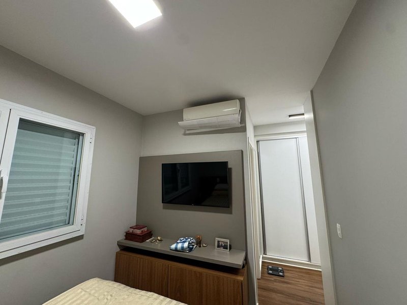 APARTAMENTO Á VENDA - 100m² - 3 DORMITÓRIOS (1 SUÍTE) - 3 BANHEIROS - 2 VAGAS Avenida Marquês de São Vicente São Paulo - 