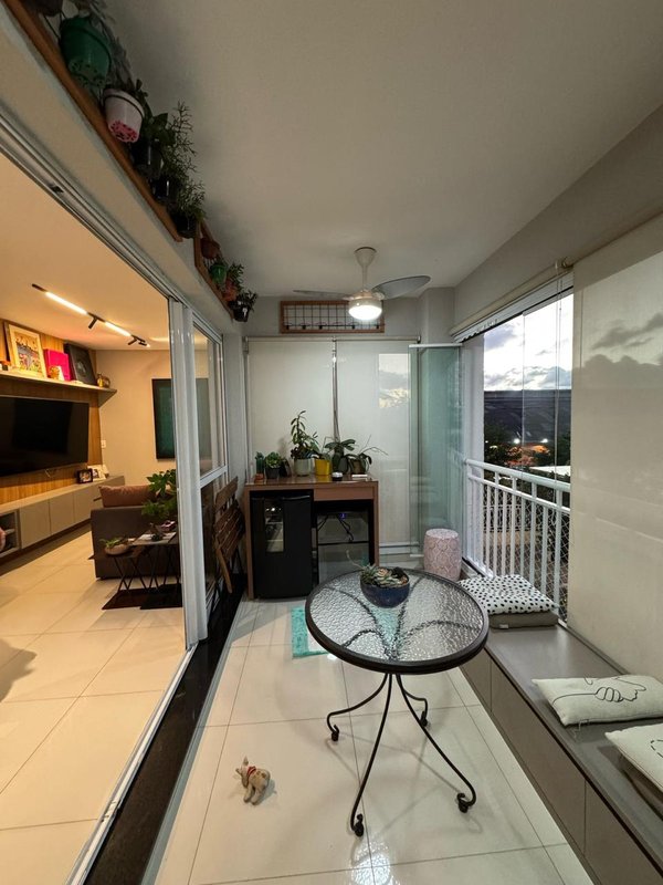 APARTAMENTO Á VENDA - 100m² - 3 DORMITÓRIOS (1 SUÍTE) - 3 BANHEIROS - 2 VAGAS Avenida Marquês de São Vicente São Paulo - 