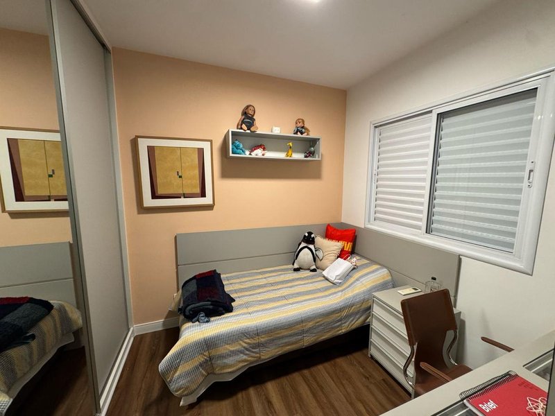 APARTAMENTO Á VENDA - 100m² - 3 DORMITÓRIOS (1 SUÍTE) - 3 BANHEIROS - 2 VAGAS Avenida Marquês de São Vicente São Paulo - 