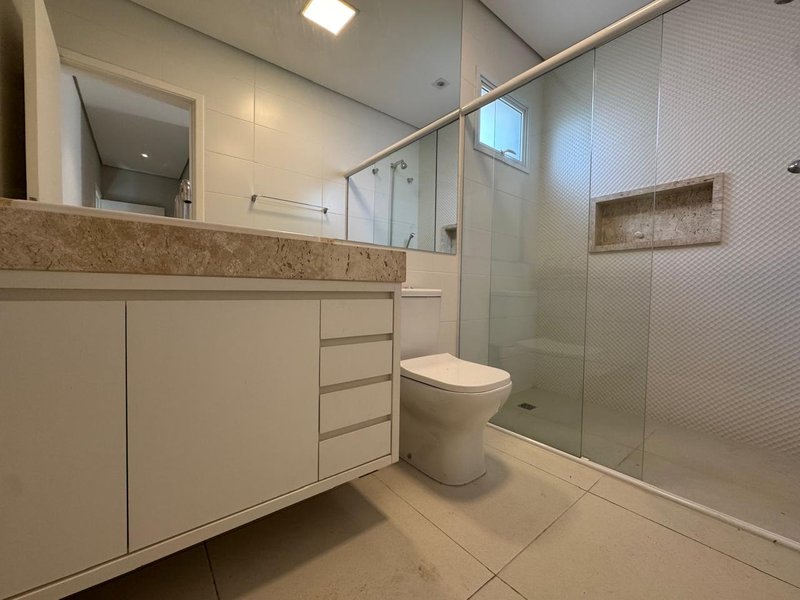 Encante-se com este Sobrado Exclusivo no Swiss Park – Elegância e Conforto em Cada Detalhe Rodovia Anhangüera Campinas - 