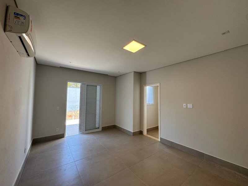 Encante-se com este Sobrado Exclusivo no Swiss Park – Elegância e Conforto em Cada Detalhe Rodovia Anhangüera Campinas - 