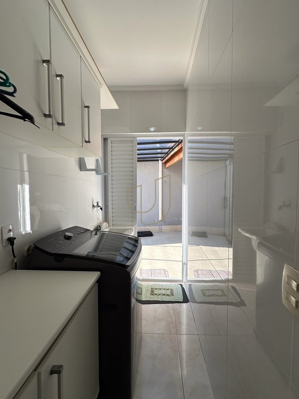 Casa com 3 Dormitórios no Condominio Residencial Pablo Picasso Rua Aimbire São José dos Campos - 