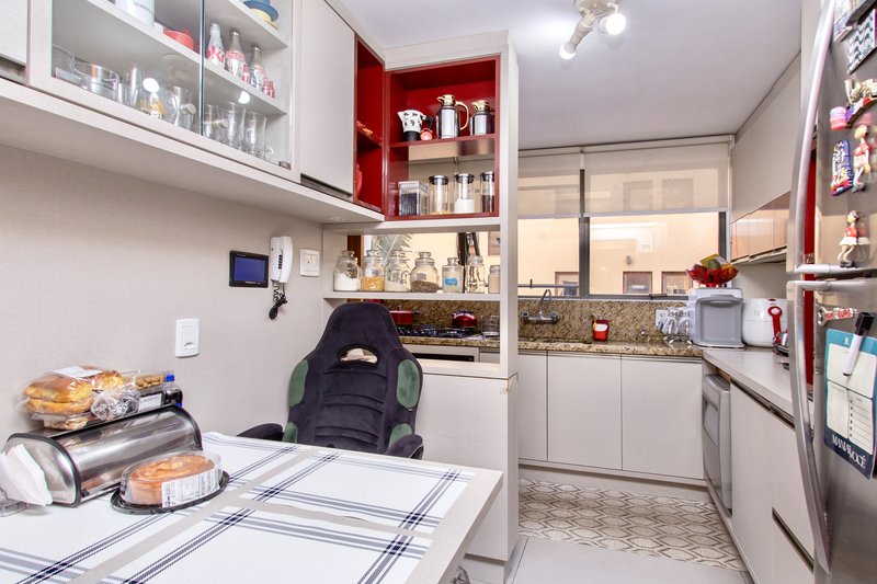 R$ 1.200.000 - PRAÇA DA ENCOL - APARTAMENTO - 128M2 - 3 DORM - SUÍTE - 1 VAGA - INFRA Rua Passo da Pátria Porto Alegre - 