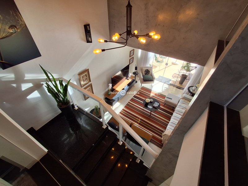CASA COM 3 DORMITÓRIOS E UMA LINDA AREÁ DE LAZER NO ALTO DA COLINA II  Avaré - 