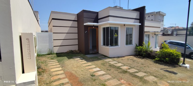 Casa de 2 Dormitorios em Condomínio Fechado próximo ao Centro de Boituva/SP Rua Luiz de Lorenzi Boituva - 