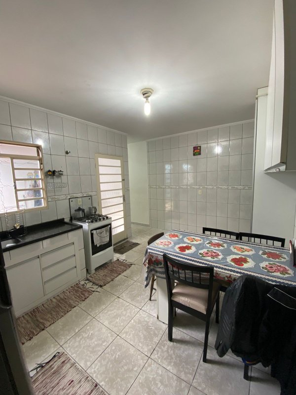 Casa 3dormitórios - Vila Brasileira  Mogi das Cruzes - 