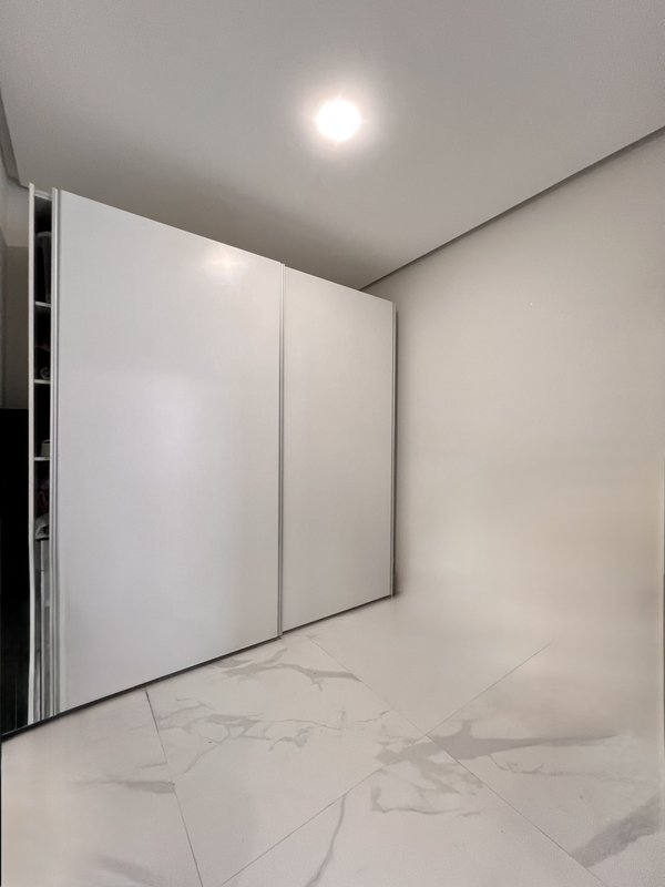 Casa duplex magnífica com 4 suítes em Vargem Pequena  Rio de Janeiro - 