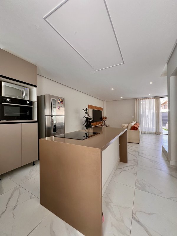Casa duplex magnífica com 4 suítes em Vargem Pequena  Rio de Janeiro - 