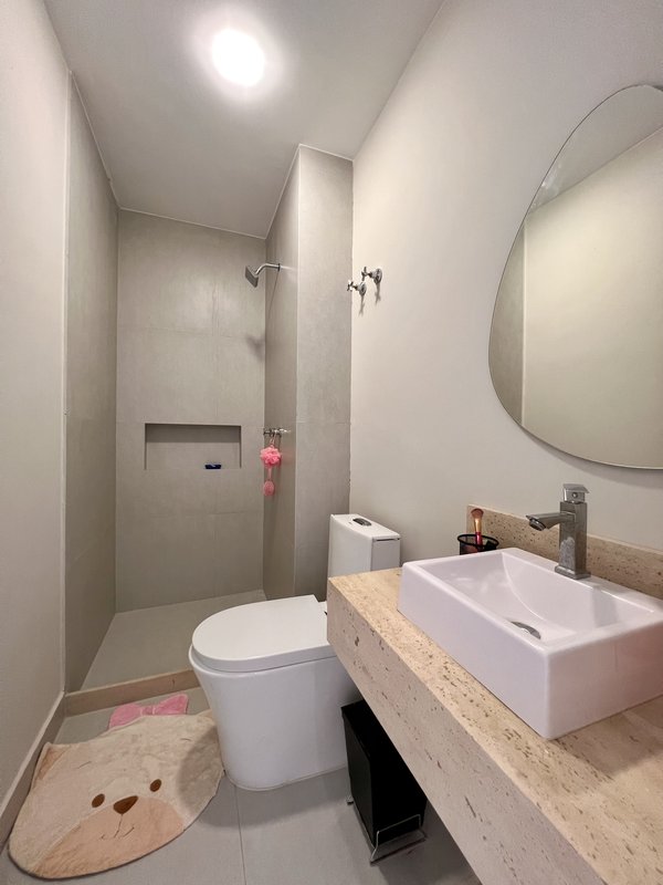 Casa duplex magnífica com 4 suítes em Vargem Pequena  Rio de Janeiro - 