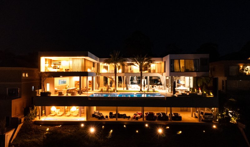 MANSÃO A VENDA EXCLUSIVA ÚNICA - 3.323M² ÁREA CONSTRUÍDA - MOBILIADA E DECORADA ASSINADA! Alameda Seul Santana de Parnaíba - 