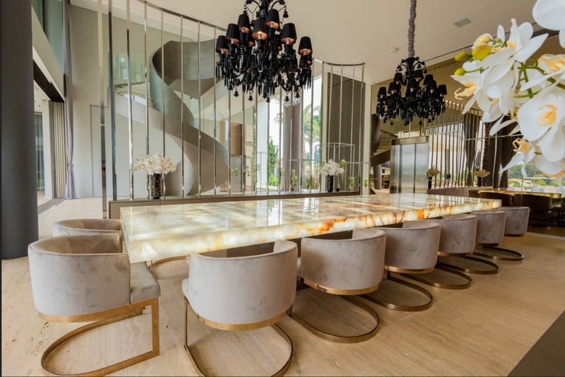 MANSÃO A VENDA EXCLUSIVA ÚNICA - 3.323M² ÁREA CONSTRUÍDA - MOBILIADA E DECORADA ASSINADA! Alameda Seul Santana de Parnaíba - 