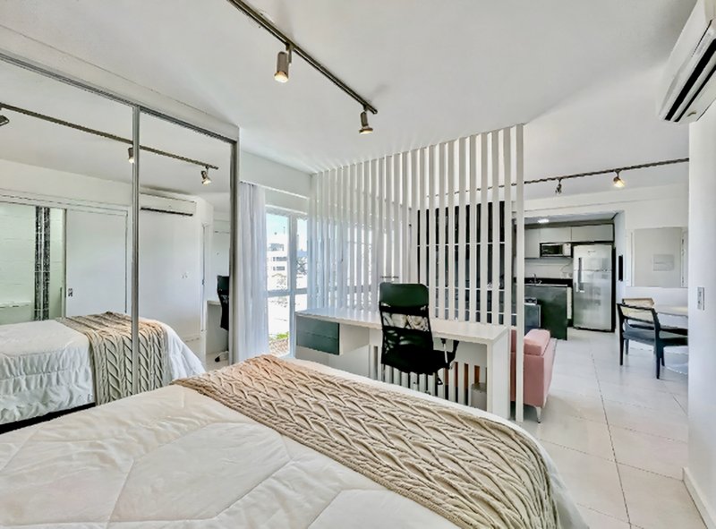 R$ 498.000 - BLANC LIFESTYLE - MOBILIADO - 48M2 - SUÍTE - VISTA - 1 VAGA - ROOFTOP Avenida Coronel Lucas de Oliveira Porto Alegre - 