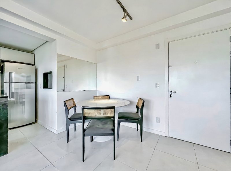 R$ 498.000 - BLANC LIFESTYLE - MOBILIADO - 48M2 - SUÍTE - VISTA - 1 VAGA - ROOFTOP Avenida Coronel Lucas de Oliveira Porto Alegre - 